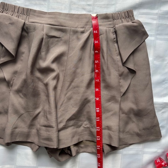 BCBGeneration Tan Flowy Shorts - Picture 6 of 13